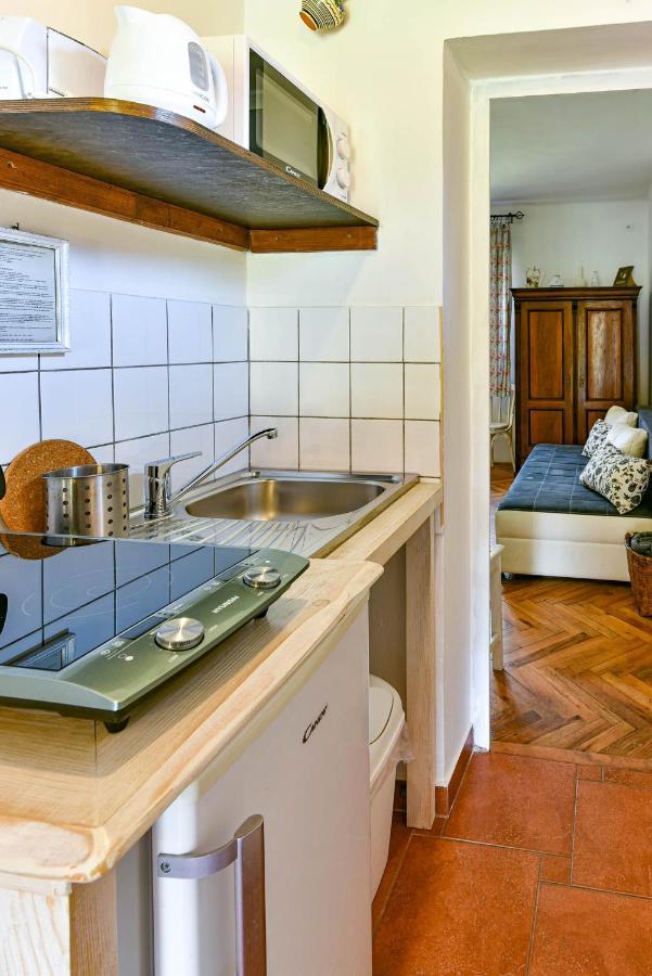 Halhaza Vendeghaz Appartement Sirok Buitenkant foto