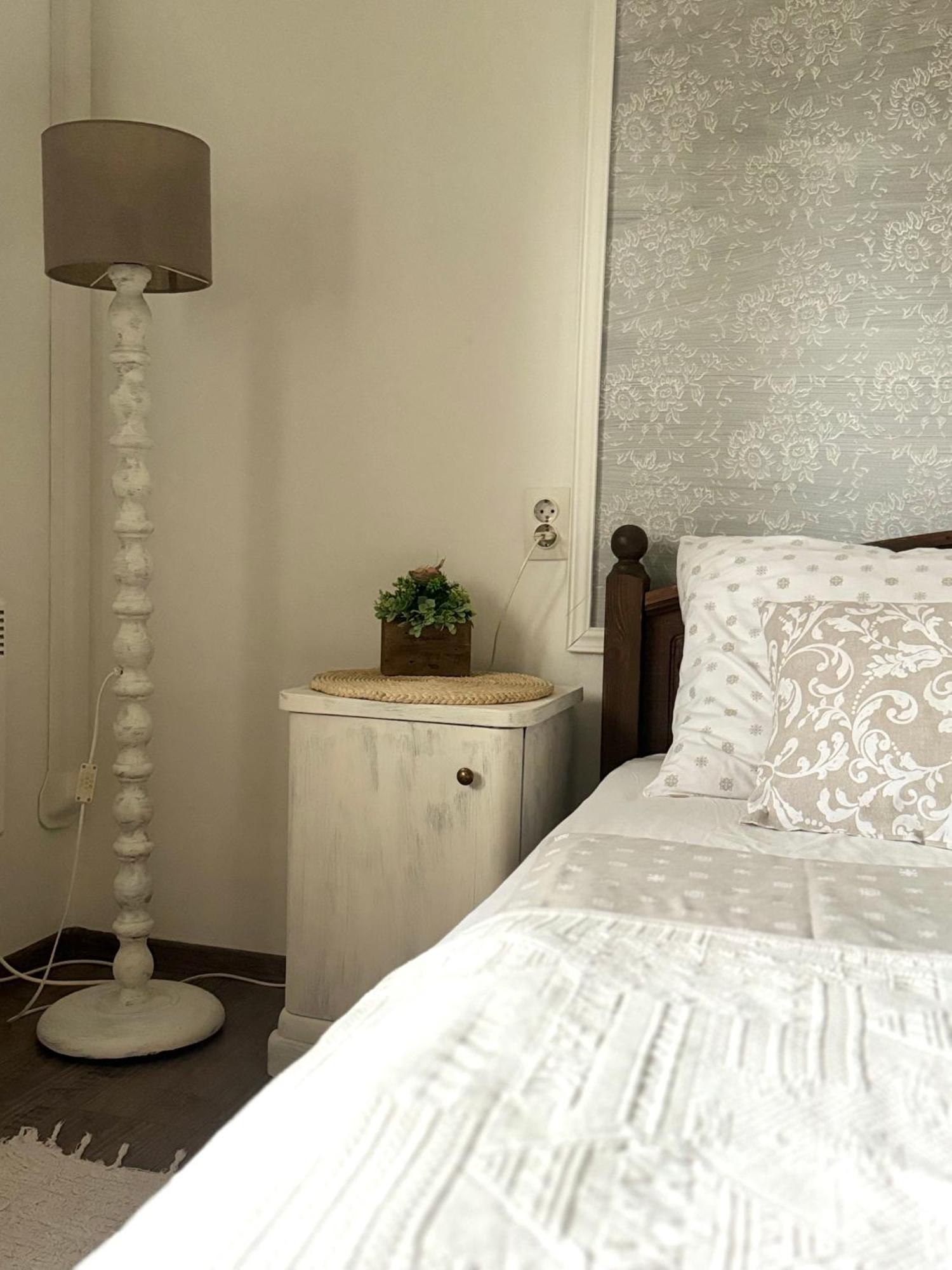 Halhaza Vendeghaz Appartement Sirok Buitenkant foto
